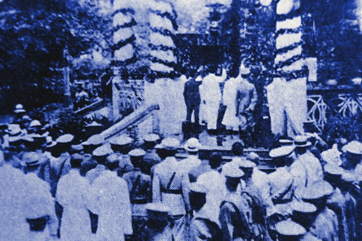 Illustration: 1925廣州中央公園, from a period photograph (1925), redrawn as a blue blue pencil duotone.