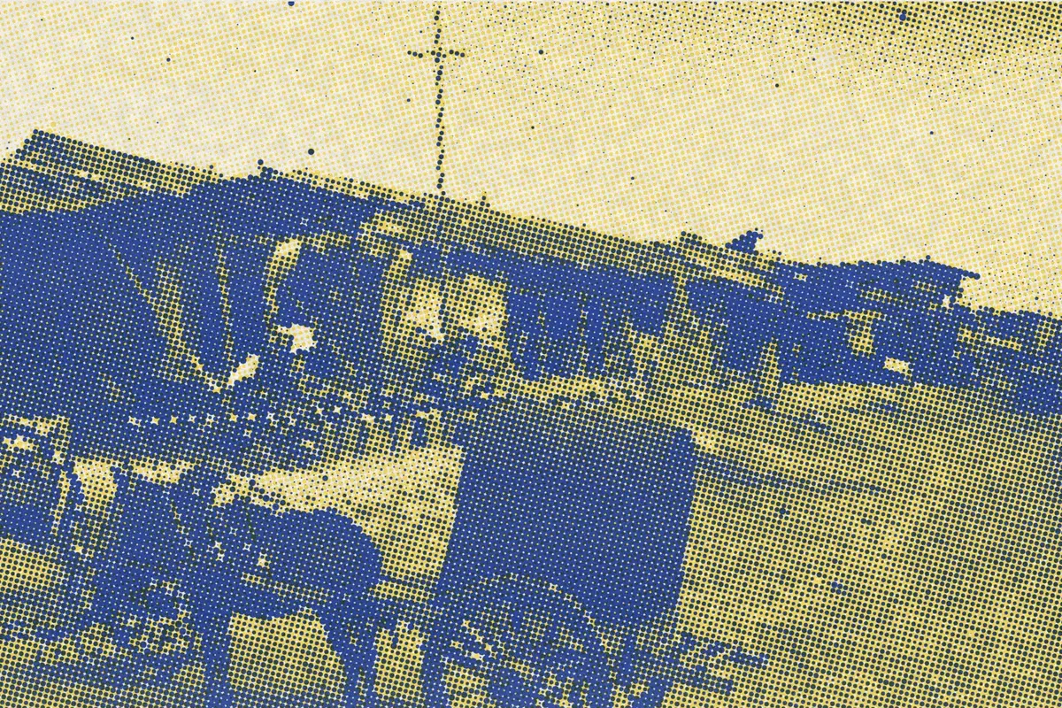 Illustration: Près de Fuchengmen - A5498, from a period photograph (1913), redrawn as a yellow riso plate.